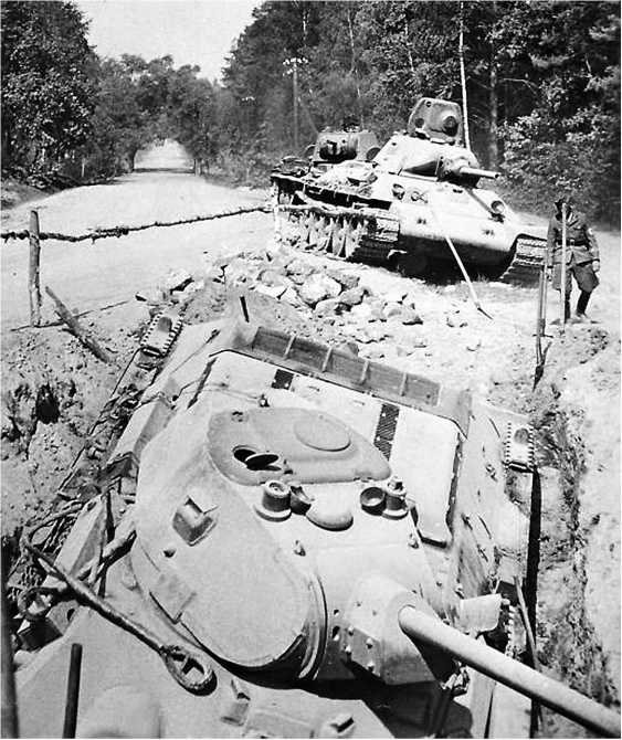 Иллюстрация к книге — Приграничное сражение 1941. Первая битва Великой Отечественной [i_082.jpg]