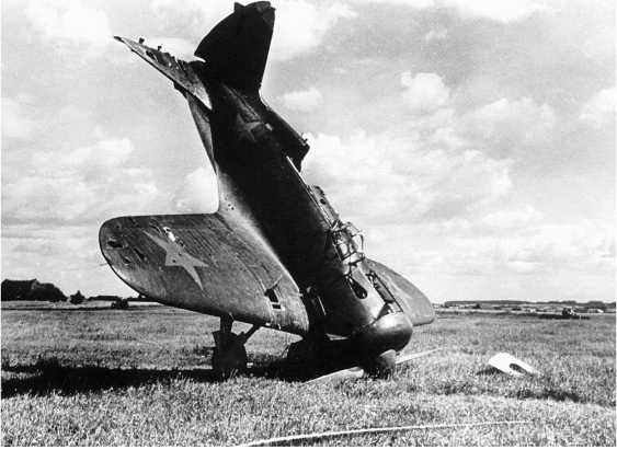 Иллюстрация к книге — Приграничное сражение 1941. Первая битва Великой Отечественной [i_125.jpg]