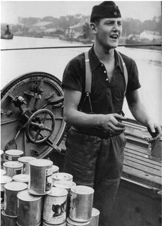 Иллюстрация к книге — Битва за Атлантику. Откуда пришли «волчьи стаи»? [i_095.jpg]