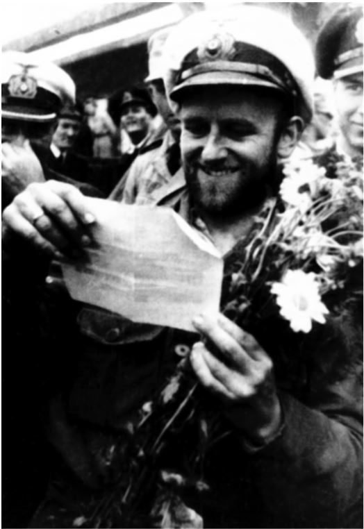 Иллюстрация к книге — Битва за Атлантику. Откуда пришли «волчьи стаи»? [i_130.jpg]