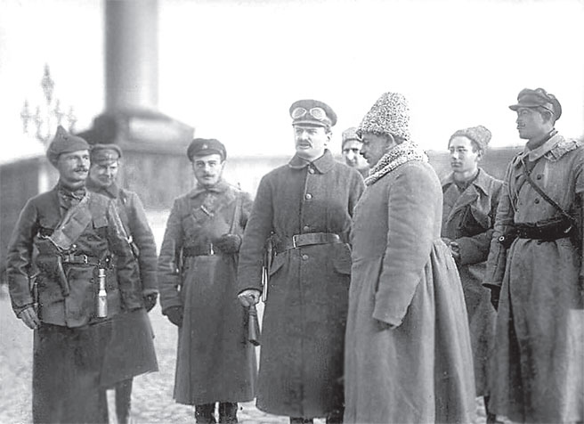 Иллюстрация к книге — Предатели в русской истории. 1000 лет коварства, ренегатства, хитрости, дезертирства, клятвопреступлений и государственных измен… [i_049.jpg]