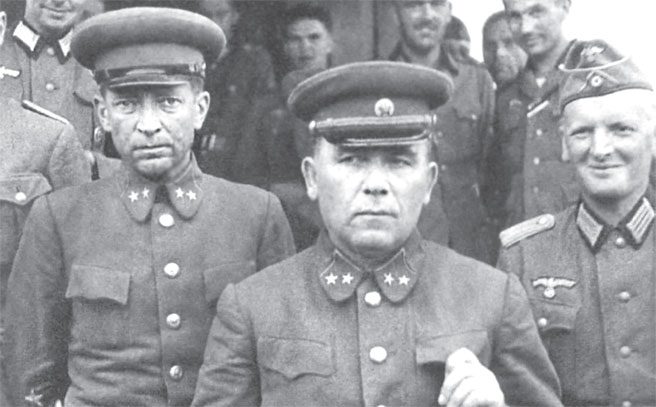 Иллюстрация к книге — Предатели в русской истории. 1000 лет коварства, ренегатства, хитрости, дезертирства, клятвопреступлений и государственных измен… [i_061.jpg]