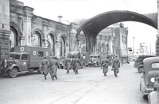 Иллюстрация к книге — Предатели в русской истории. 1000 лет коварства, ренегатства, хитрости, дезертирства, клятвопреступлений и государственных измен… [i_078.jpg]