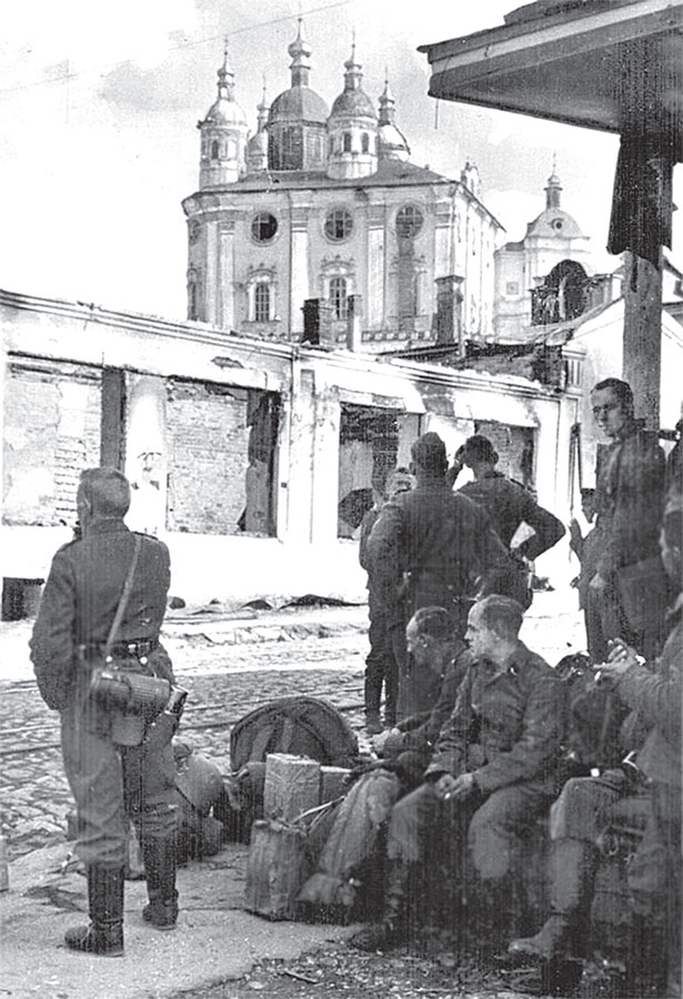 Иллюстрация к книге — Предатели в русской истории. 1000 лет коварства, ренегатства, хитрости, дезертирства, клятвопреступлений и государственных измен… [i_080.jpg]