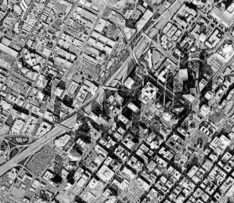 Иллюстрация к книге — Масштаб. Универсальные законы роста, инноваций, устойчивости и темпов жизни организмов, городов, экономических систем и компаний [i_065.jpg]