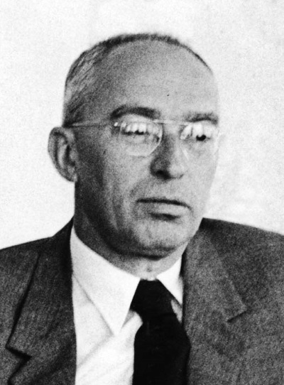 Иллюстрация к книге — Тито и товарищи [i_029.jpg]