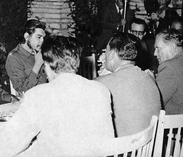 Иллюстрация к книге — Тито и товарищи [i_037.jpg]