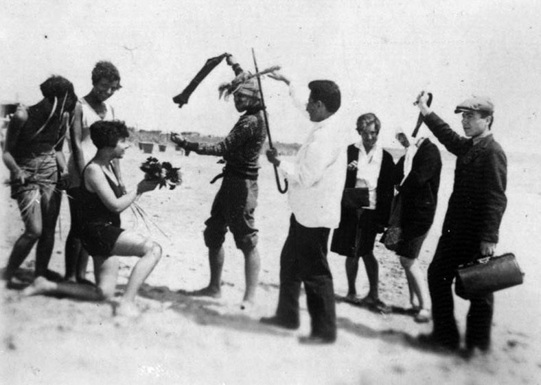 Иллюстрация к книге — Солнечное вещество и другие повести, а также Жизнь и судьба Матвея Бронштейна и Лидии Чуковской (сборник) [i_128.jpg]