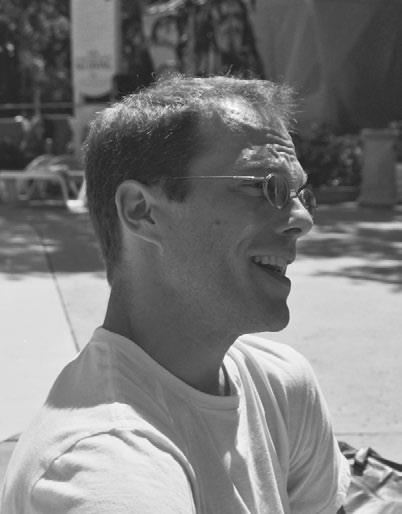 Иллюстрация к книге — Сверхъестественное. Книга монстров, призраков, демонов и оживших мертвецов [i_001.jpg]