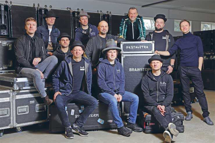 Иллюстрация к книге — BrainStorm: Ты не один. От песочницы до стадиона [i_128.jpg]