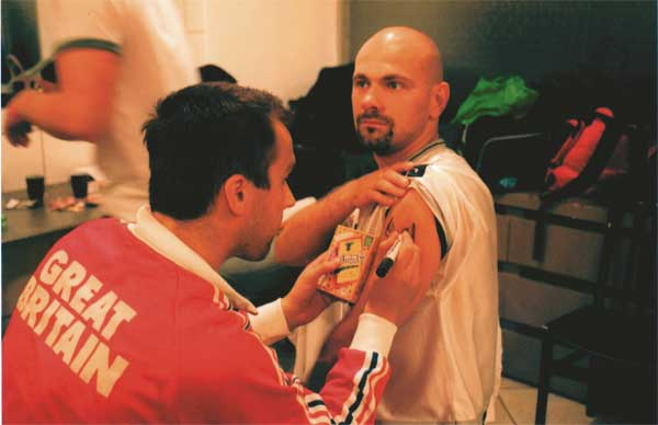 Иллюстрация к книге — BrainStorm: Ты не один. От песочницы до стадиона [i_166.jpg]