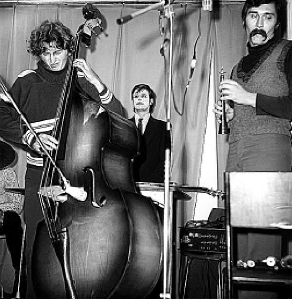 Иллюстрация к книге — Курехин. Шкипер о Капитане [i_005.jpg]