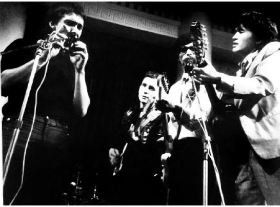 Иллюстрация к книге — Курехин. Шкипер о Капитане [i_011.jpg]