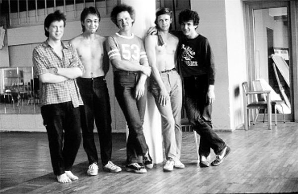 Иллюстрация к книге — Курехин. Шкипер о Капитане [i_027.jpg]