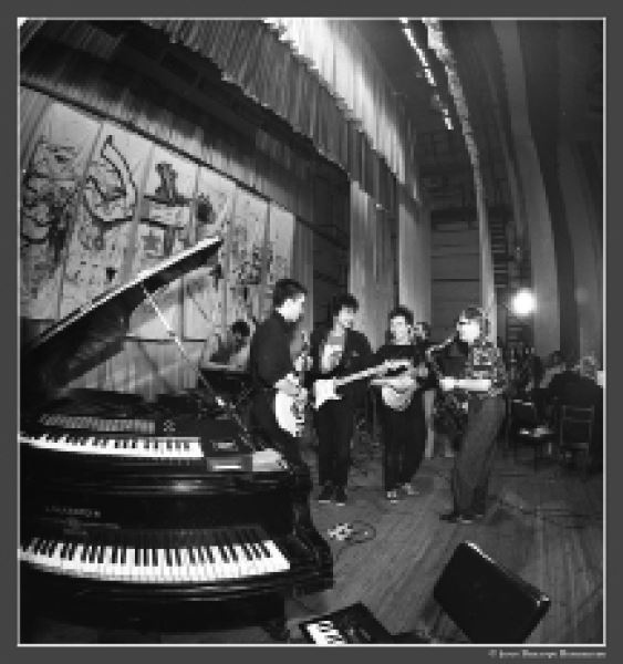 Иллюстрация к книге — Курехин. Шкипер о Капитане [i_043.jpg]