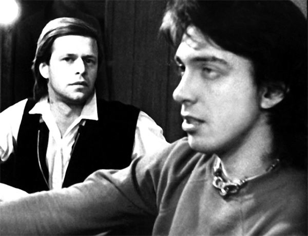 Иллюстрация к книге — Курехин. Шкипер о Капитане [i_054.jpg]