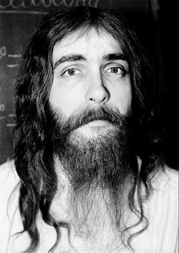 Иллюстрация к книге — Курехин. Шкипер о Капитане [i_061.jpg]