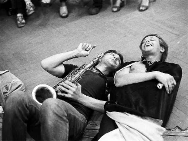 Иллюстрация к книге — Курехин. Шкипер о Капитане [i_070.jpg]