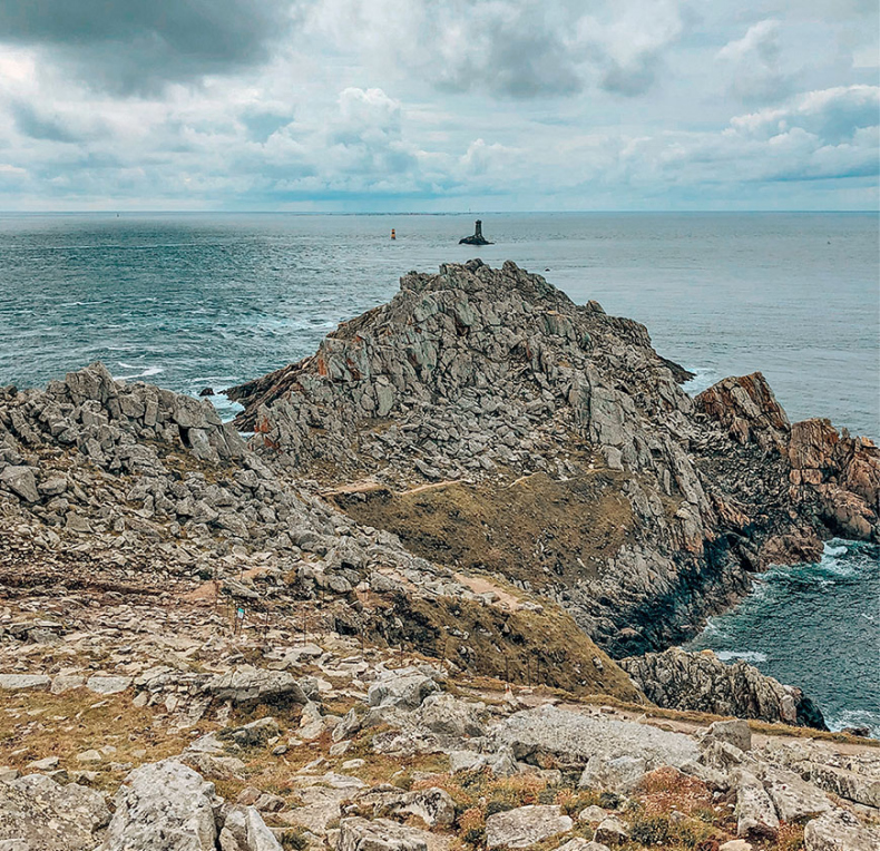 Иллюстрация к книге — Франция изнутри. Как на самом деле живут в стране изысканной кухни и высокой моды? [i_011.jpg]