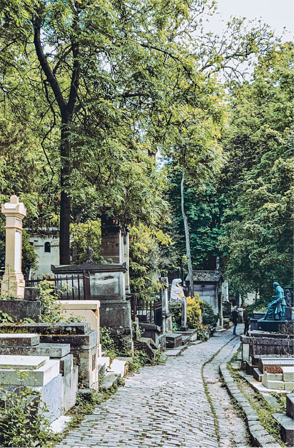 Иллюстрация к книге — Франция изнутри. Как на самом деле живут в стране изысканной кухни и высокой моды? [i_034.jpg]