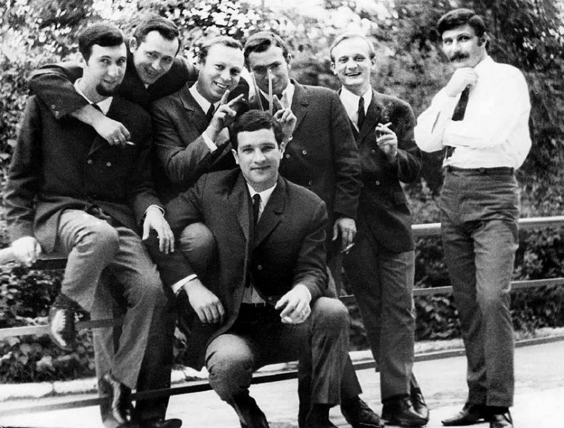 Иллюстрация к книге — Валерий Ободзинский. Цунами советской эстрады [i_029.jpg]