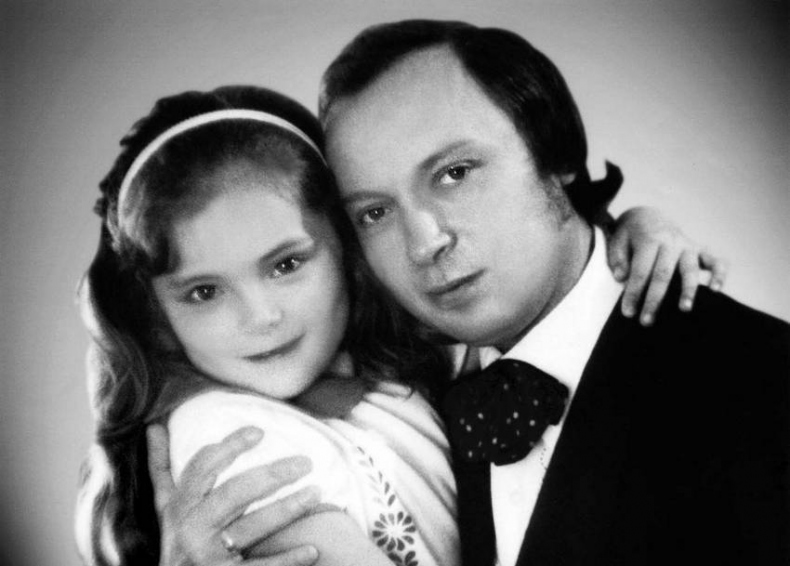 Иллюстрация к книге — Валерий Ободзинский. Цунами советской эстрады [i_035.jpg]