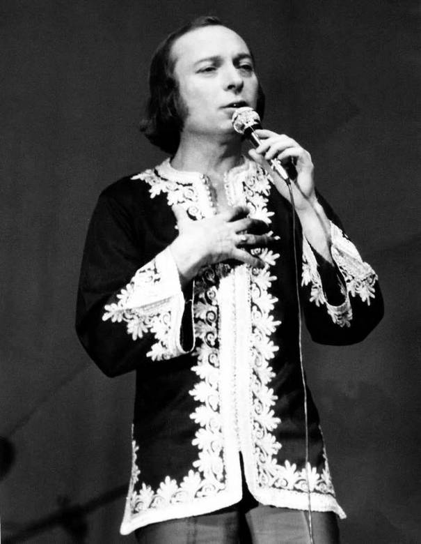 Иллюстрация к книге — Валерий Ободзинский. Цунами советской эстрады [i_039.jpg]