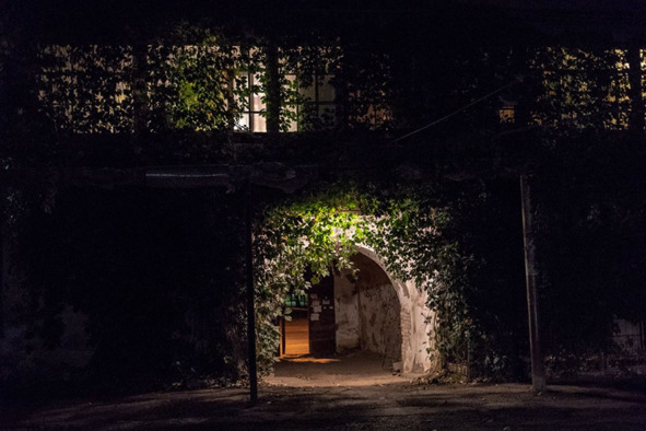 Иллюстрация к книге — И нас качают те же волны [_3.jpg]