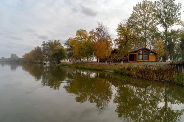 Иллюстрация к книге — И нас качают те же волны [_8.jpg]