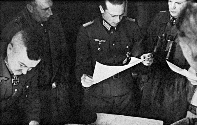 Иллюстрация к книге — Битва за Арнем. Крах операции «Маркет – Гарден», или Последняя победа Гитлера [i_025.jpg]