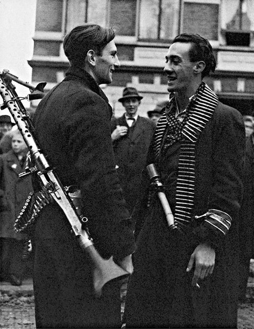 Иллюстрация к книге — Битва за Арнем. Крах операции «Маркет – Гарден», или Последняя победа Гитлера [i_040.jpg]