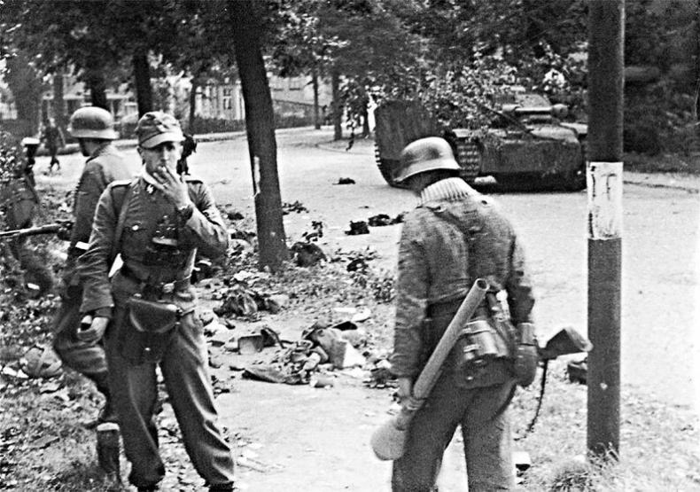 Иллюстрация к книге — Битва за Арнем. Крах операции «Маркет – Гарден», или Последняя победа Гитлера [i_053.jpg]