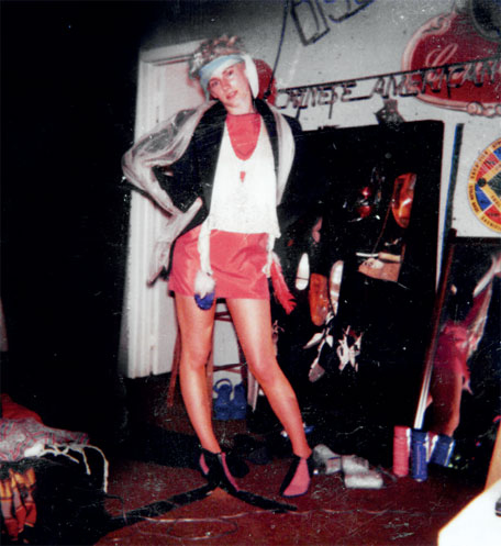 Иллюстрация к книге — Реаниматор культового кино [i_060.jpg]