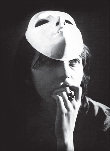 Иллюстрация к книге — Реаниматор культового кино [i_083.jpg]