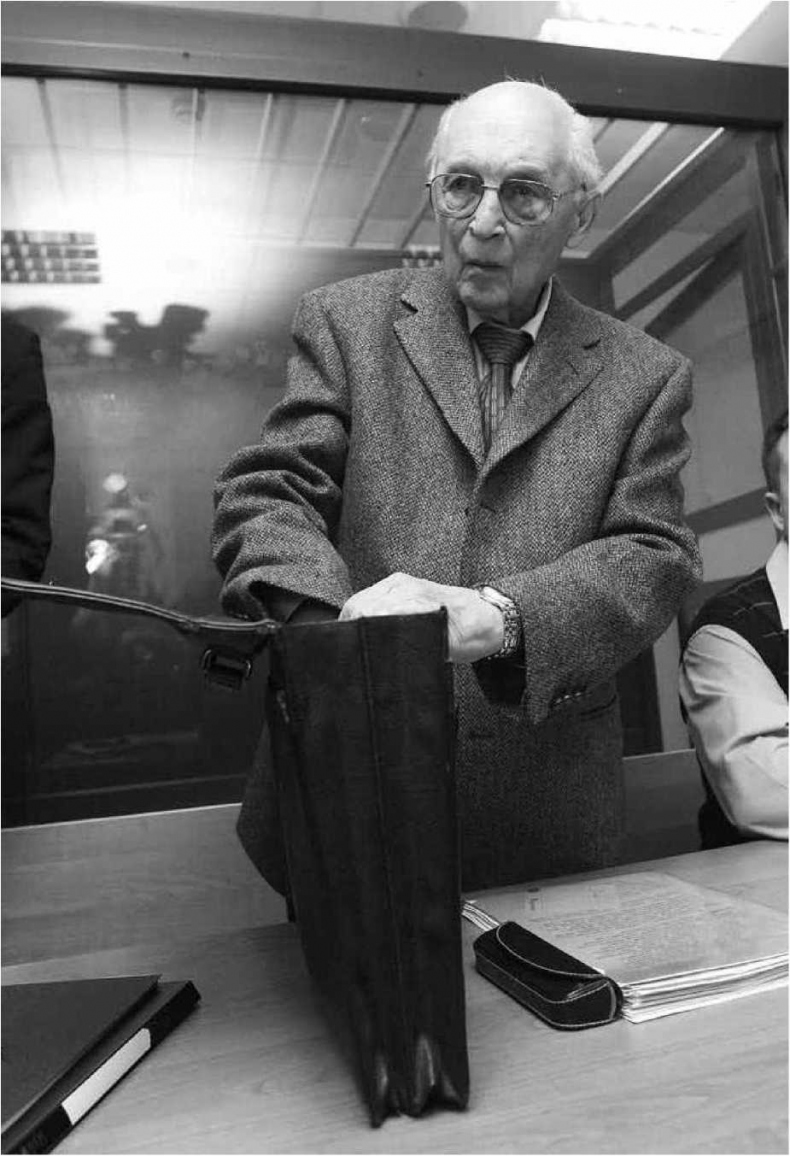 Иллюстрация к книге — Суд да дело. Судебные процессы прошлого [img_49.jpg]