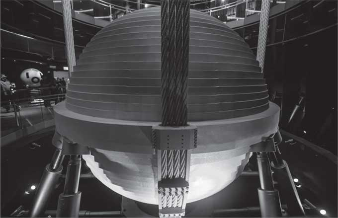 Иллюстрация к книге — Built. Неизвестные истории известных зданий [i_022.jpg]