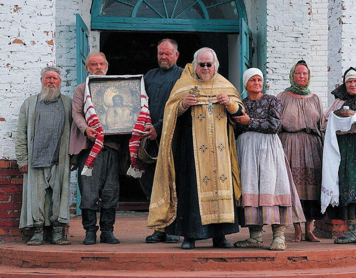 Иллюстрация к книге — Миражи советского. Очерки современного кино [i_005.jpg]