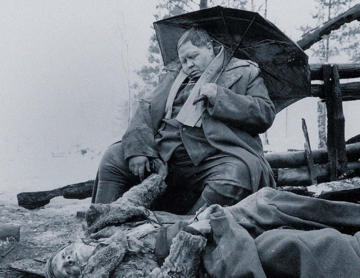 Иллюстрация к книге — Миражи советского. Очерки современного кино [i_012.jpg]