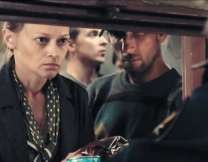 Иллюстрация к книге — Миражи советского. Очерки современного кино [i_028.jpg]