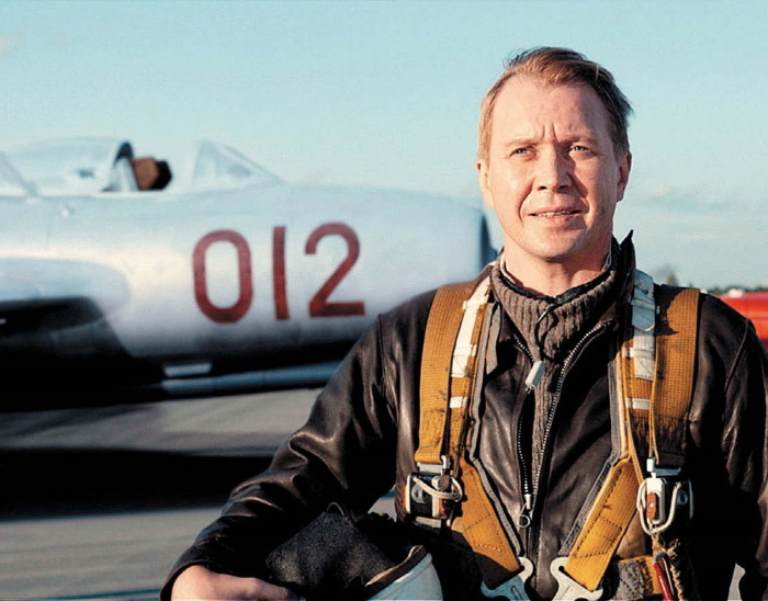 Иллюстрация к книге — Миражи советского. Очерки современного кино [i_033.jpg]