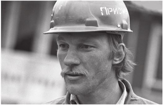 Иллюстрация к книге — Город Бонивур. Последняя великая стройка СССР [i_023.jpg]