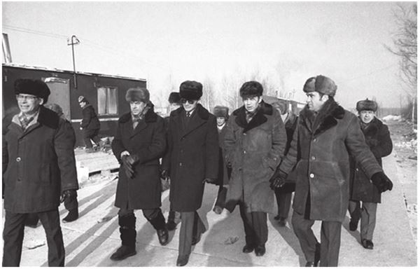 Иллюстрация к книге — Город Бонивур. Последняя великая стройка СССР [i_029.jpg]