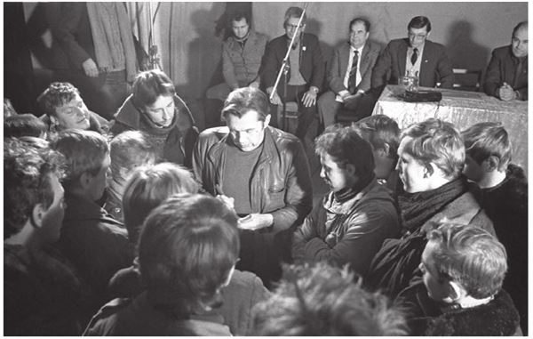 Иллюстрация к книге — Город Бонивур. Последняя великая стройка СССР [i_030.jpg]