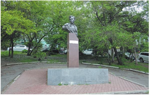 Иллюстрация к книге — Город Бонивур. Последняя великая стройка СССР [i_038.jpg]