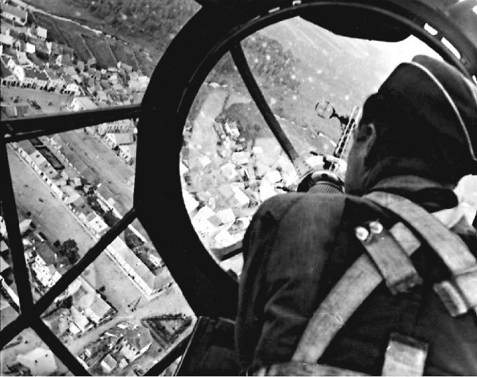 Иллюстрация к книге — Мобилизованная нация. Германия 1939–1945 [i_012.jpg]