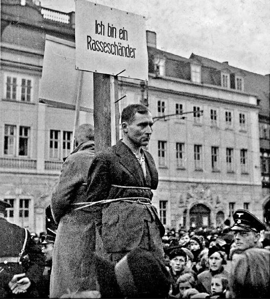 Иллюстрация к книге — Мобилизованная нация. Германия 1939–1945 [i_022.jpg]