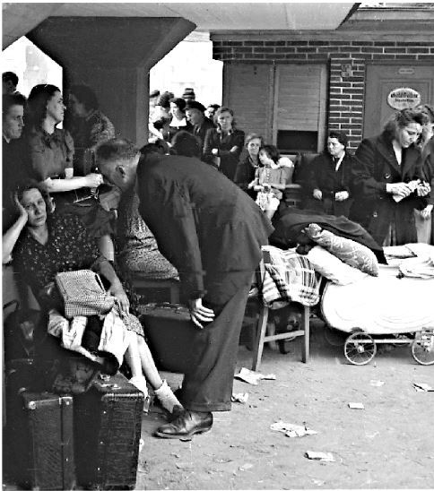 Иллюстрация к книге — Мобилизованная нация. Германия 1939–1945 [i_044.jpg]