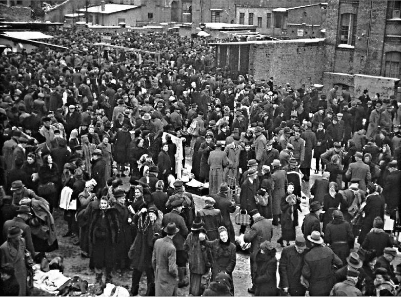 Иллюстрация к книге — Мобилизованная нация. Германия 1939–1945 [i_056.jpg]