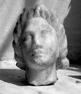 Иллюстрация к книге — Митридат. Отважный воин, блестящий стратег, зловещий отравитель. 120–63 гг. до н. э. [i_022.jpg]