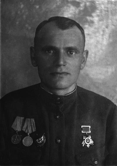 Иллюстрация к книге — Сотниковцы. История партизанского отряда [i_024.jpg]